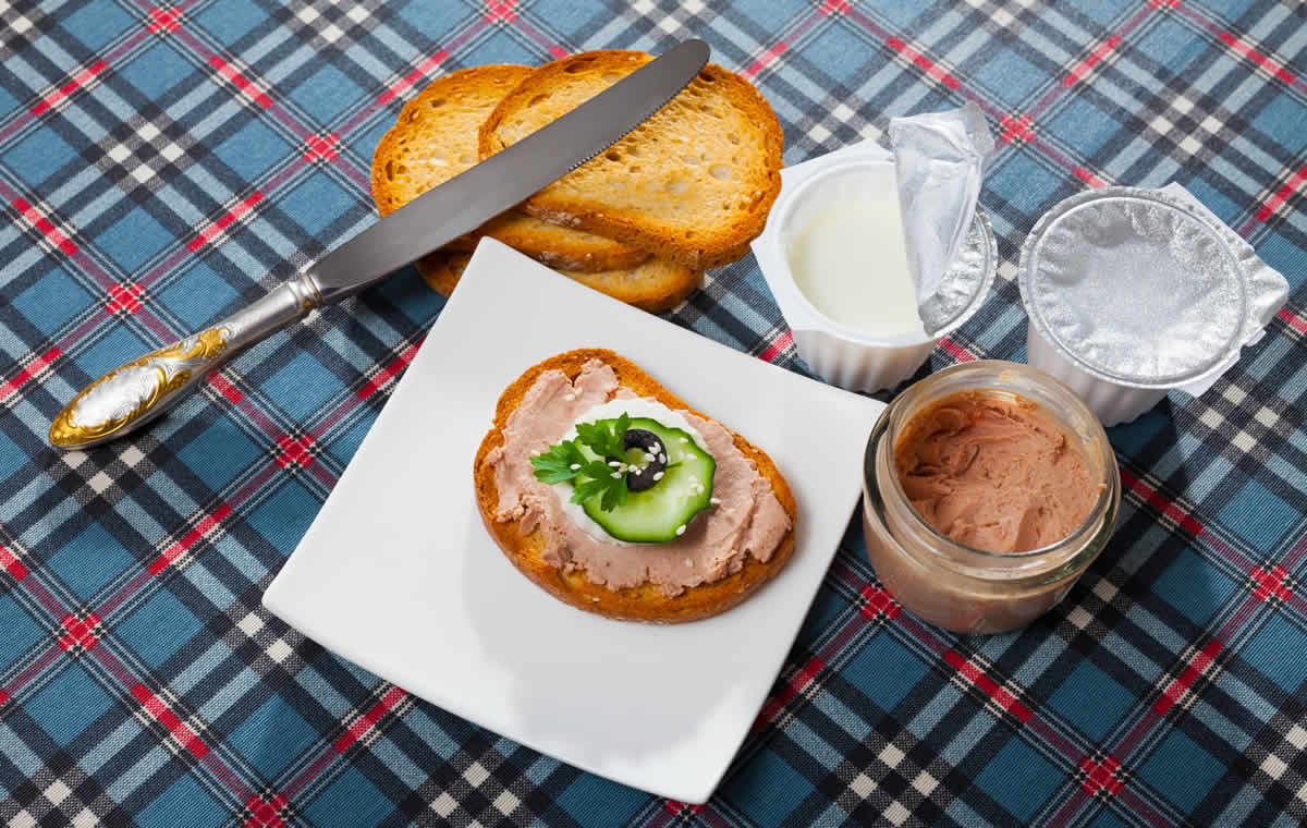 Pâté de saumon authentique Un classique savoureux de la cuisine Française