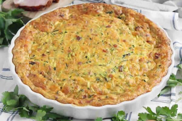 Quiche aux courgettes et jambon sans pâte : Un plat sain et savoureux