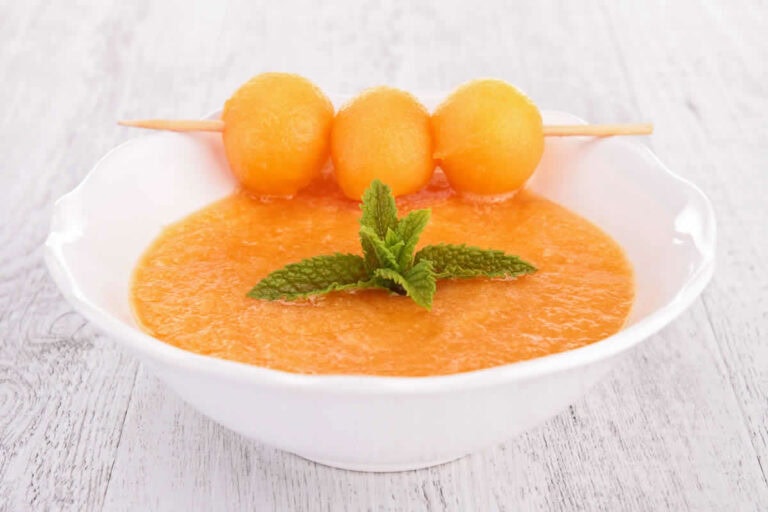 Soupe froide au melon : Une explosion de saveurs sucrées et fraîches