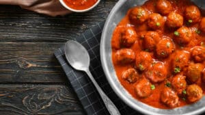 Boulettes de viande à la sauce tomate à l’italienne : Un plat simple et irrésistiblement savoureux