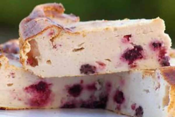 Gâteau léger au fromage blanc et aux framboises : Un dessert frais et rafraîchissant