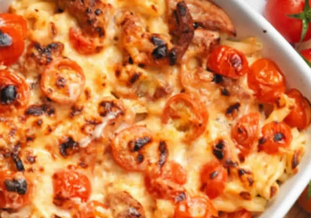 Gratin de pâtes au chorizo et tomates cerises : Un plat débordant de saveurs qui va ravir vos papilles