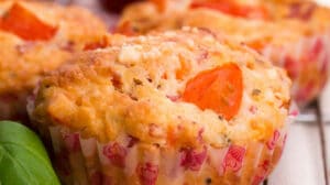 Muffins mozzarella et poivrons : Moelleux et légers