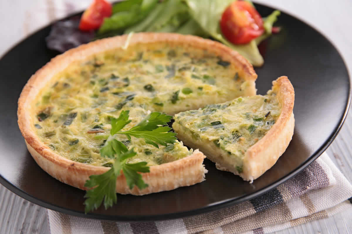 Quiche légère au thon et aux courgettes : Une explosion de saveurs sans la culpabilité des calories