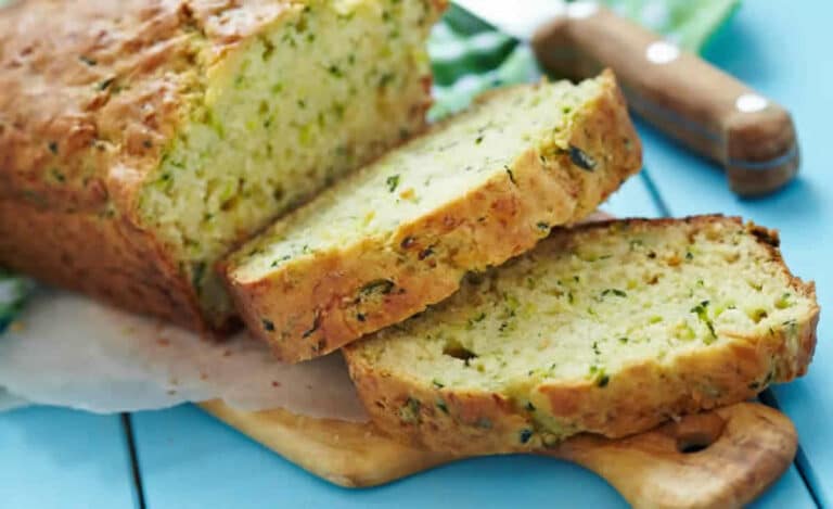 Cake à la courgette et à la vache qui rit - Un savoureux mélange pour régaler petits et grand