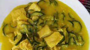 Curry de poulet aux courgettes : Un plat exotique qui réchauffe les cœurs