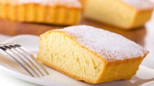 Gâteau au yaourt sans beurre : Un dessert moelleux et délicieux