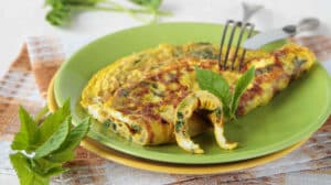 Omelette aux courgettes et à la menthe : La recette idéale pour un Brunch savoureux
