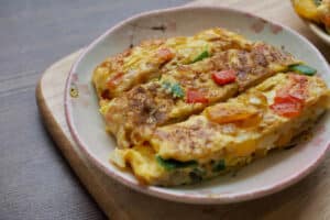 Omelette de légumes au four : La recette idéale pour un repas sain et savoureux