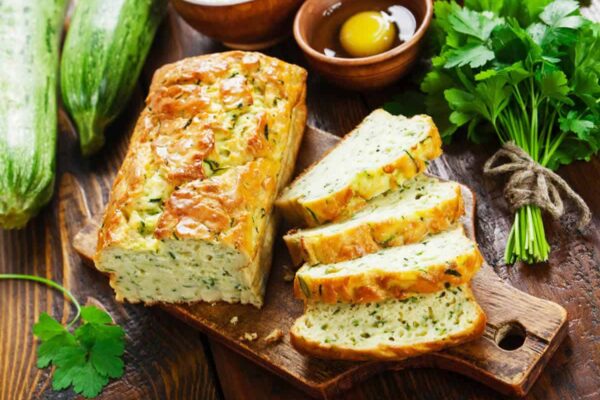 Pain au thon et aux courgettes : Une recette simple et délicieuse