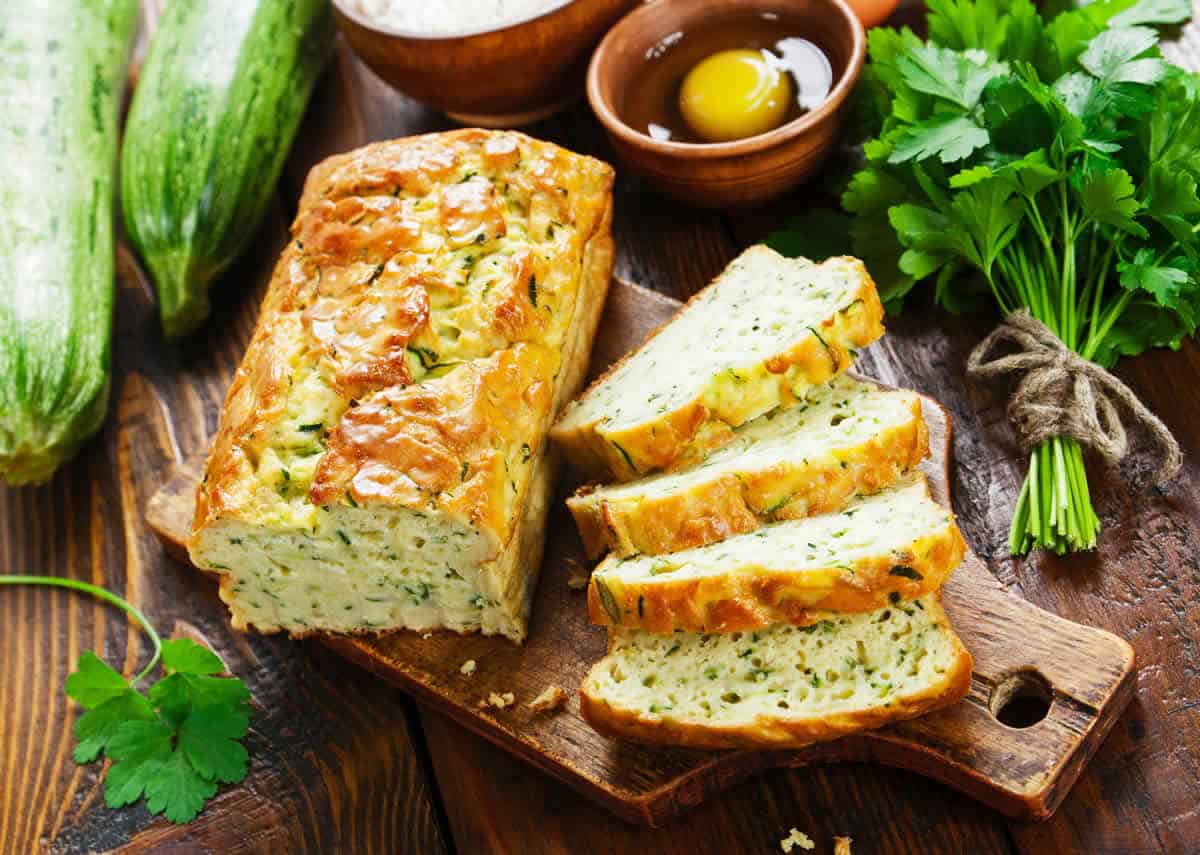 Pain au thon et aux courgettes : Une recette simple et délicieuse