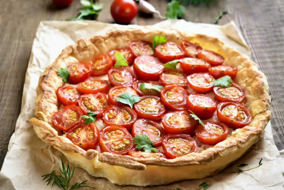 Tatin de tomates à la feta : Délicieuse et facile à préparer
