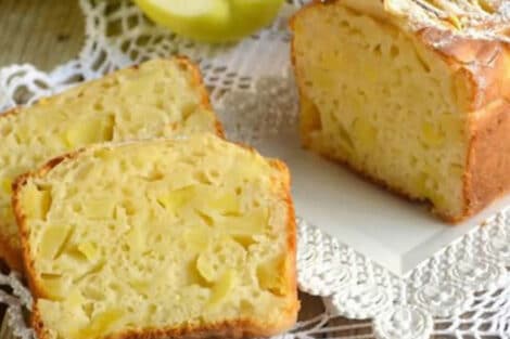 Cake Léger aux pommes et au yaourt : Une douceur saine et savoureuse