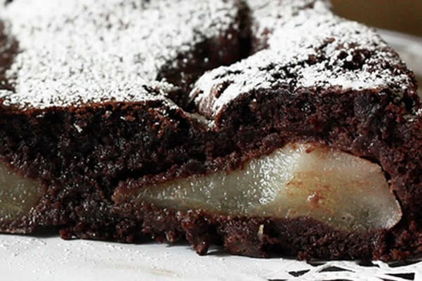 Gâteau moelleux aux poires et au chocolat : L'alliance parfaite des saveurs