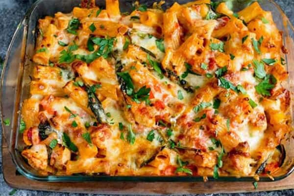 Gratin de pâtes aux courgettes et jambon : Un délice crémeux et réconfortant