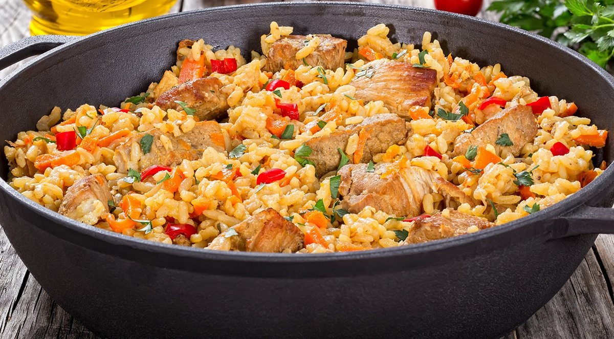 Marmite de poulet au riz à l'espagnole : Une explosion de saveurs Ibériques