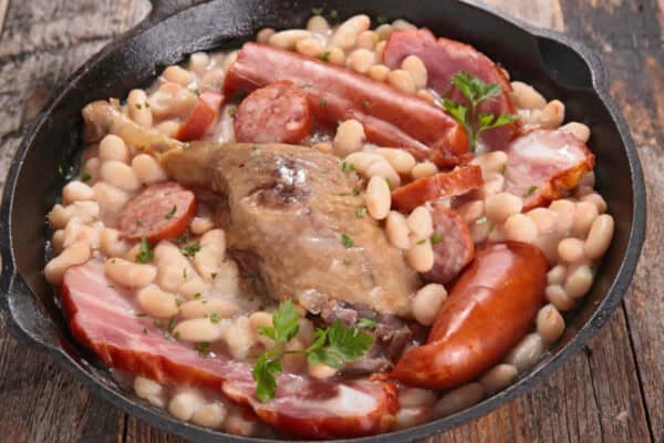 Cassoulet traditionnel : Une explosion de saveurs du Sud-Ouest
