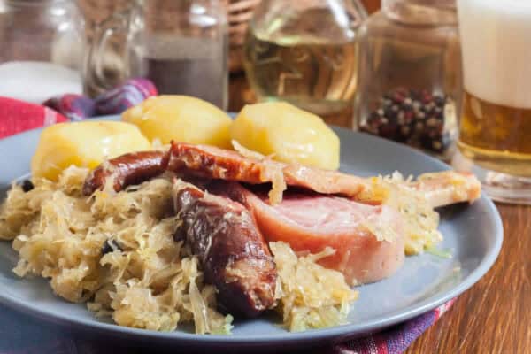 Cuisine française : Choucroute à l'alsacienne
