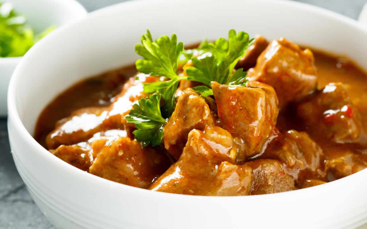 Goulash de bœuf : Un plat succulent et savoureux