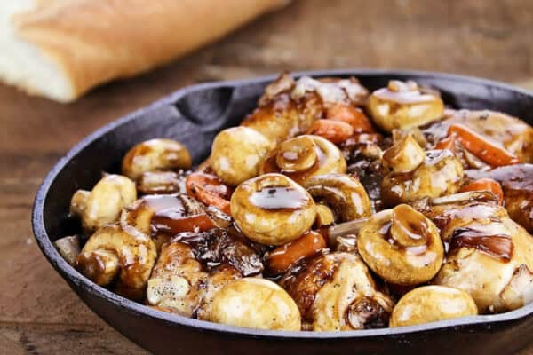 Poulet bourguignon : Un délice incontournable et succulent