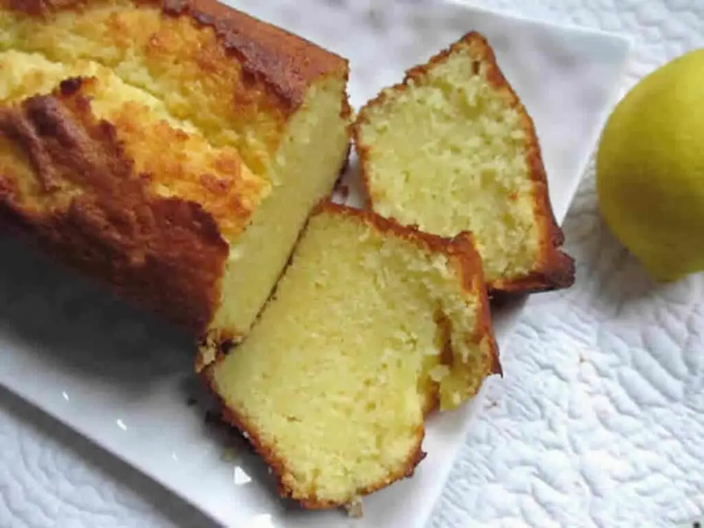 Cake fondant au citron au Thermomix : Succulent et facile à réaliser