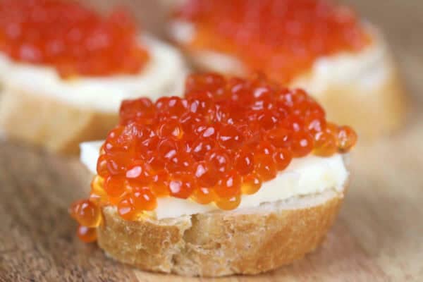 Canapés au caviar : Un apéritif délicieux et succulent