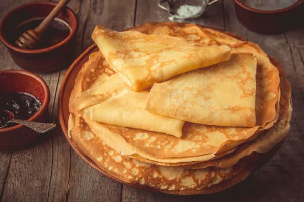 Crêpes légères et faciles : Recette sans levure pour une gourmandise inégalée