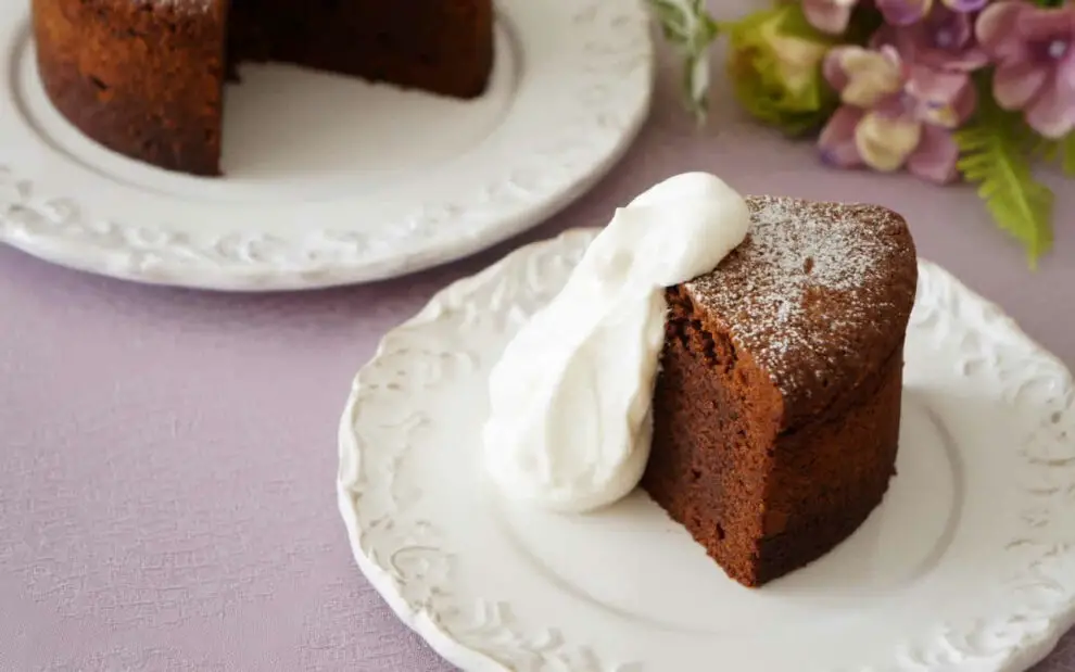 Gâteau au kaki et au chocolat : Un dessert de saison original et délicieux