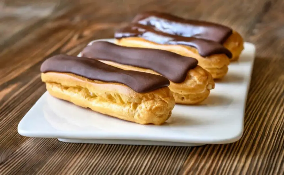 Éclair au chocolat : Une odyssée gourmande en pâtisserie Française