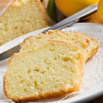 Gâteau moelleux au citron: Une douceur irrésistible qui ravira vos papilles