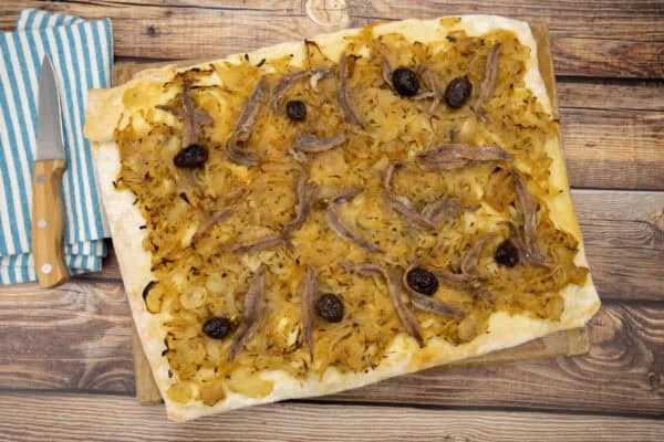 Pissaladière Provençale : Une ode aux saveurs du sud