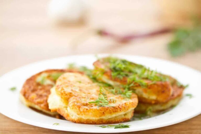 Maakouda au fromage: La gourmandise croustillante du Maghreb