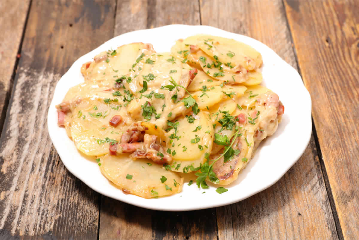 Truffade Traditionnelle Auvergnate: Un délice régional réconfortant