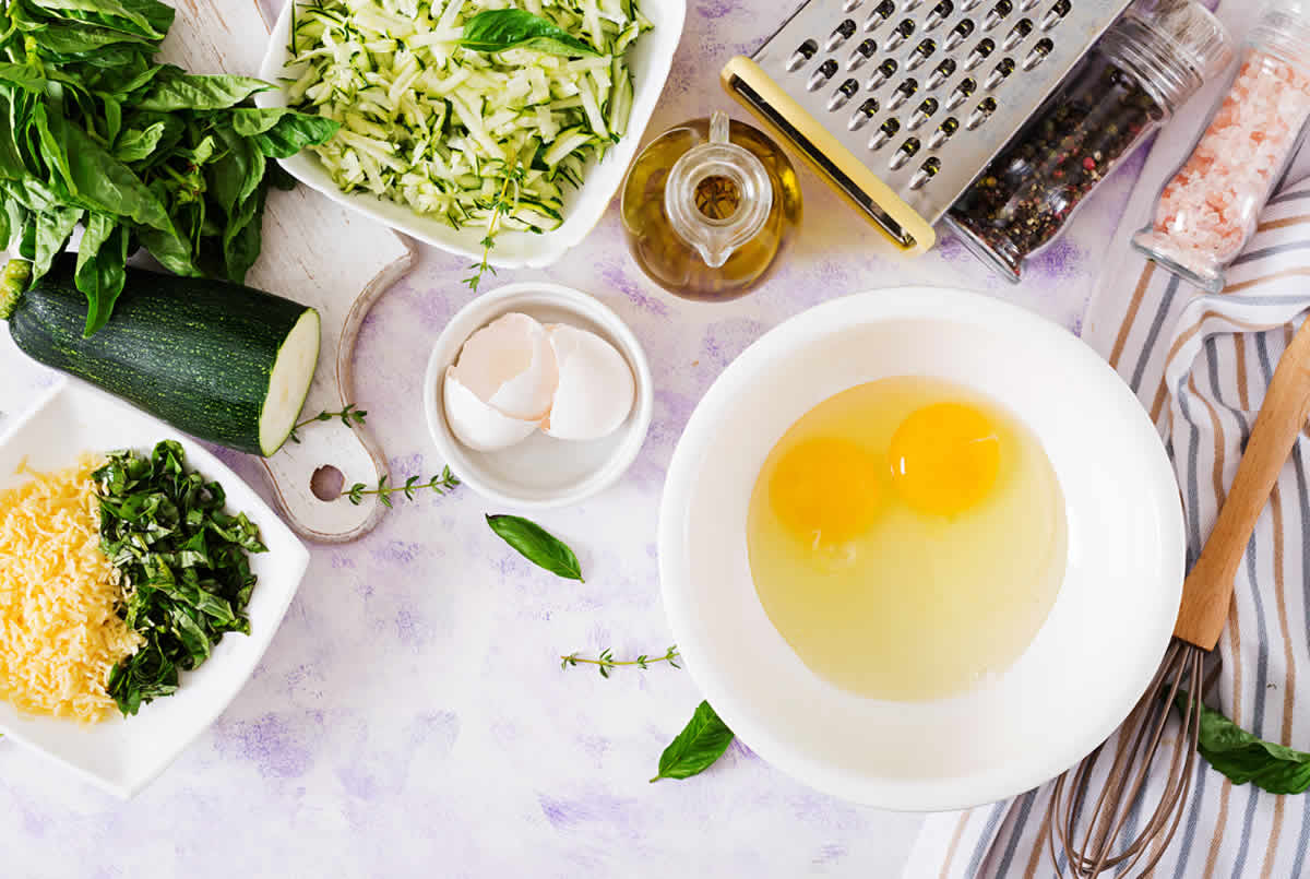 Omelette aux courgettes râpées : Une Explosion de Saveurs et de Fraîcheur