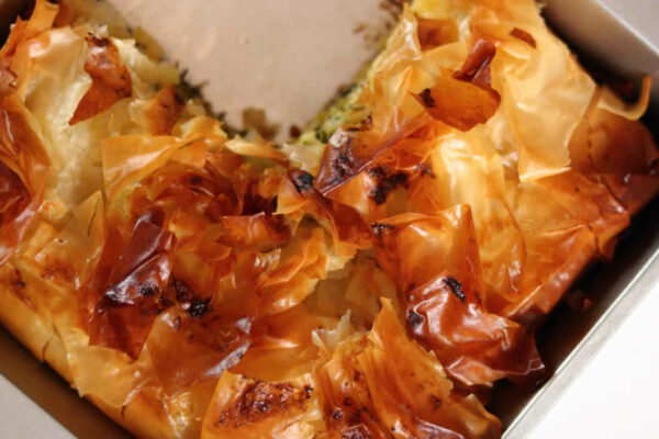 Tourte aux poireaux et au saumon fumé au Thermomix : la recette raffinée et savoureuse pour un repas d'exception