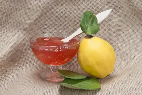 Gelée de coings à l'ancienne