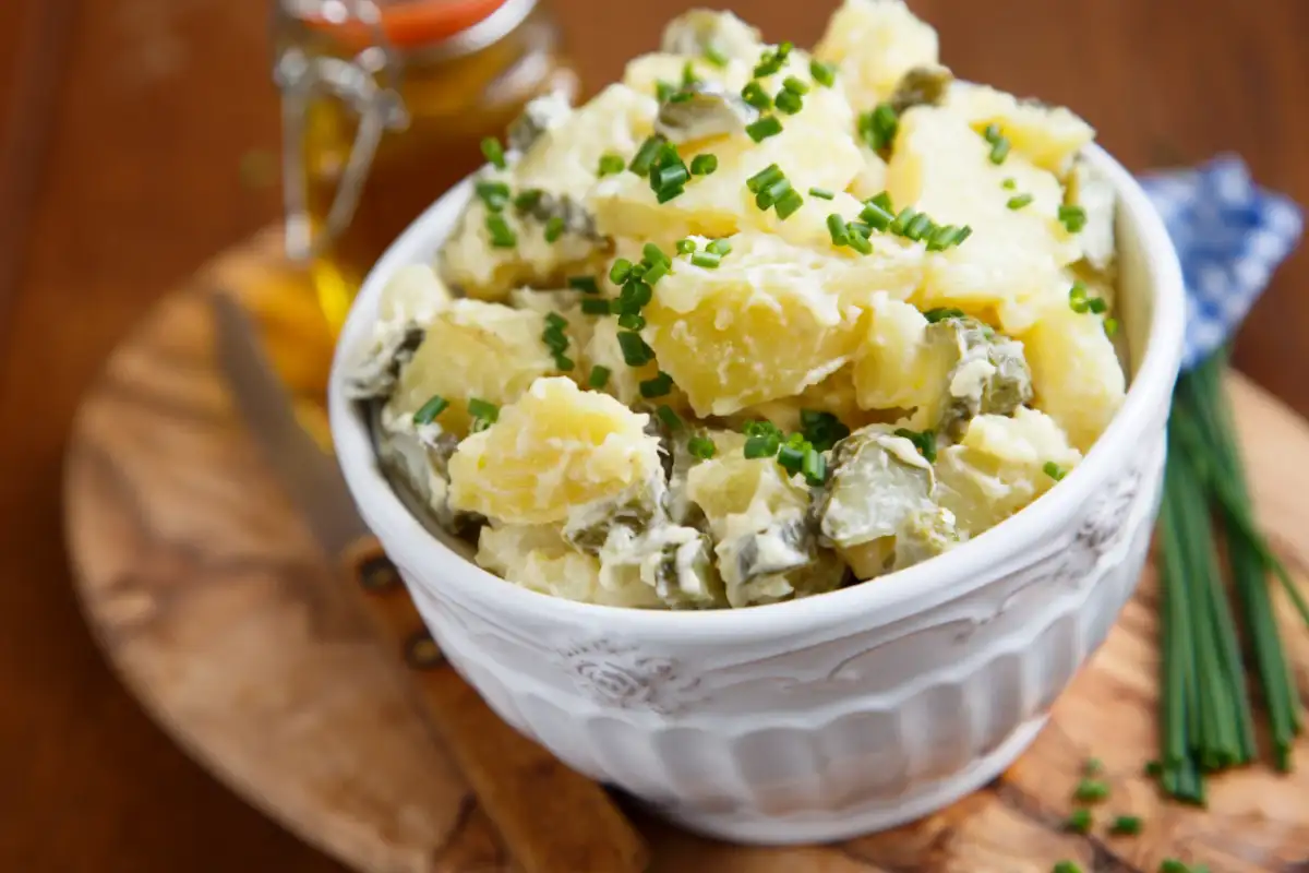 Salade de pommes de terre aux anchois : une recette gourmande