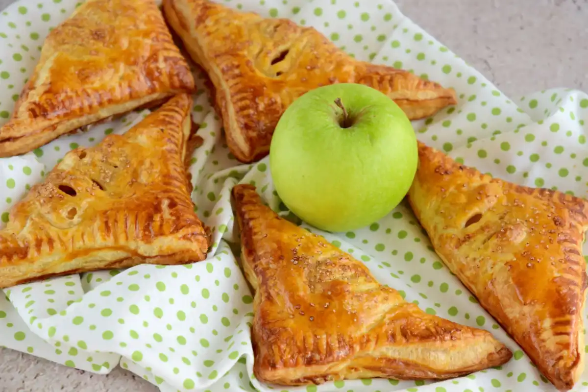 Chaussons aux pommes et raisins au Thermomix