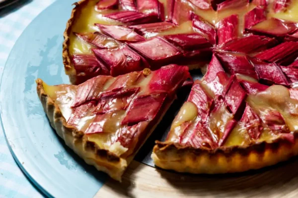 Tarte à la rhubarbe croustillante et fondante Tarte à la rhubarbe croustillante et fondante